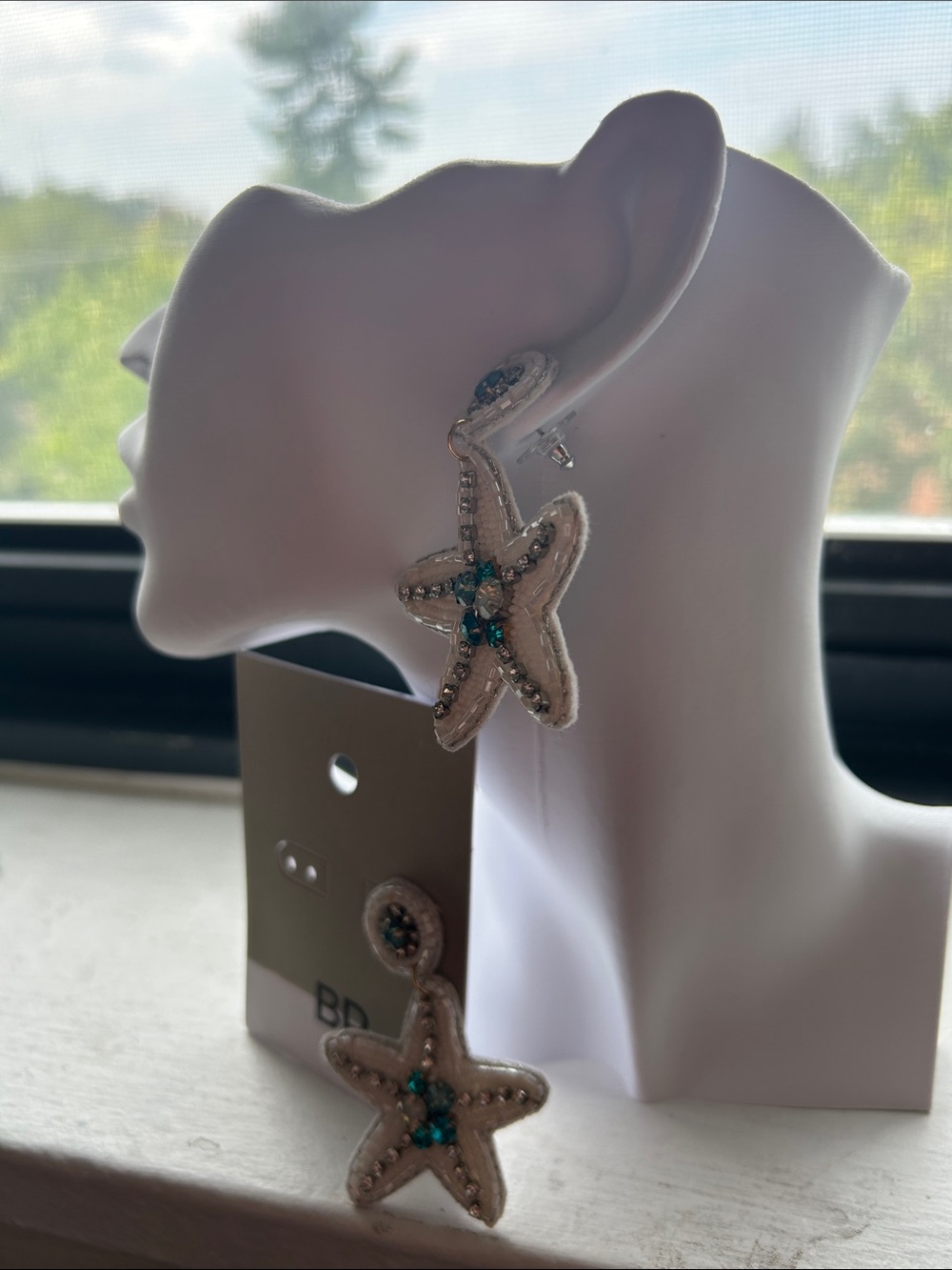 BP. Beaded Starfish Rhinestone Statement Drip Earrings - Picture 5 of 6